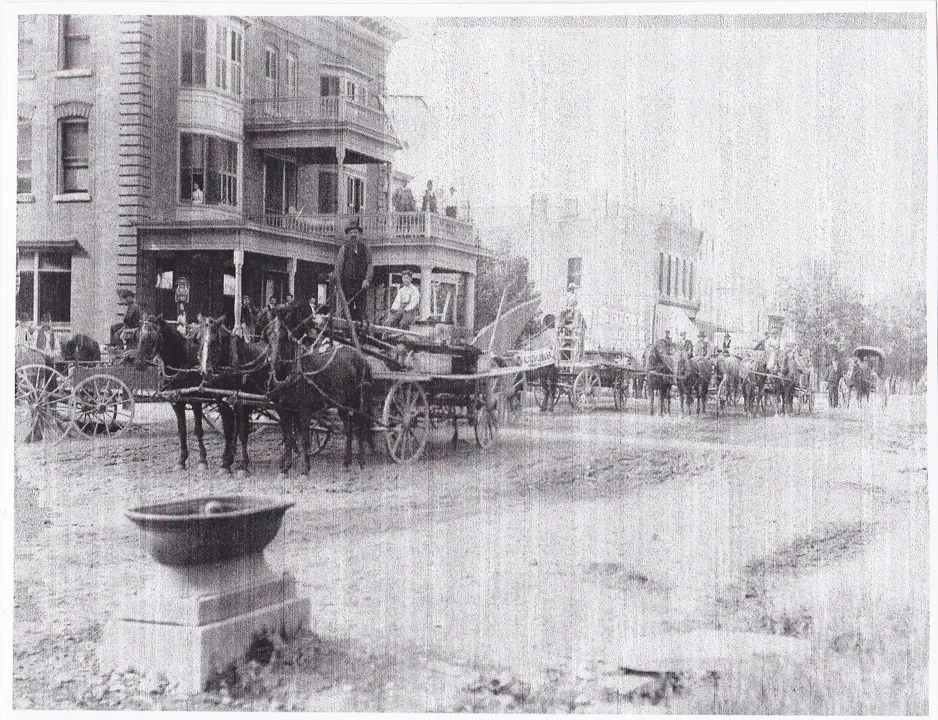 The Naples Hotel on Main Street in the horse-and-carriage era
